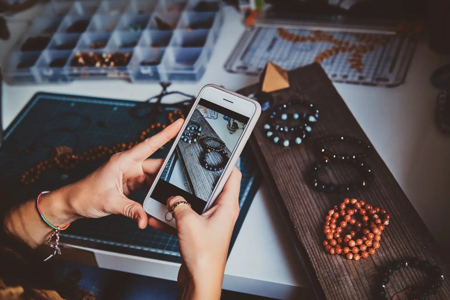 Social Selling na Instagramie: strategia sprzedaży w visual commerce