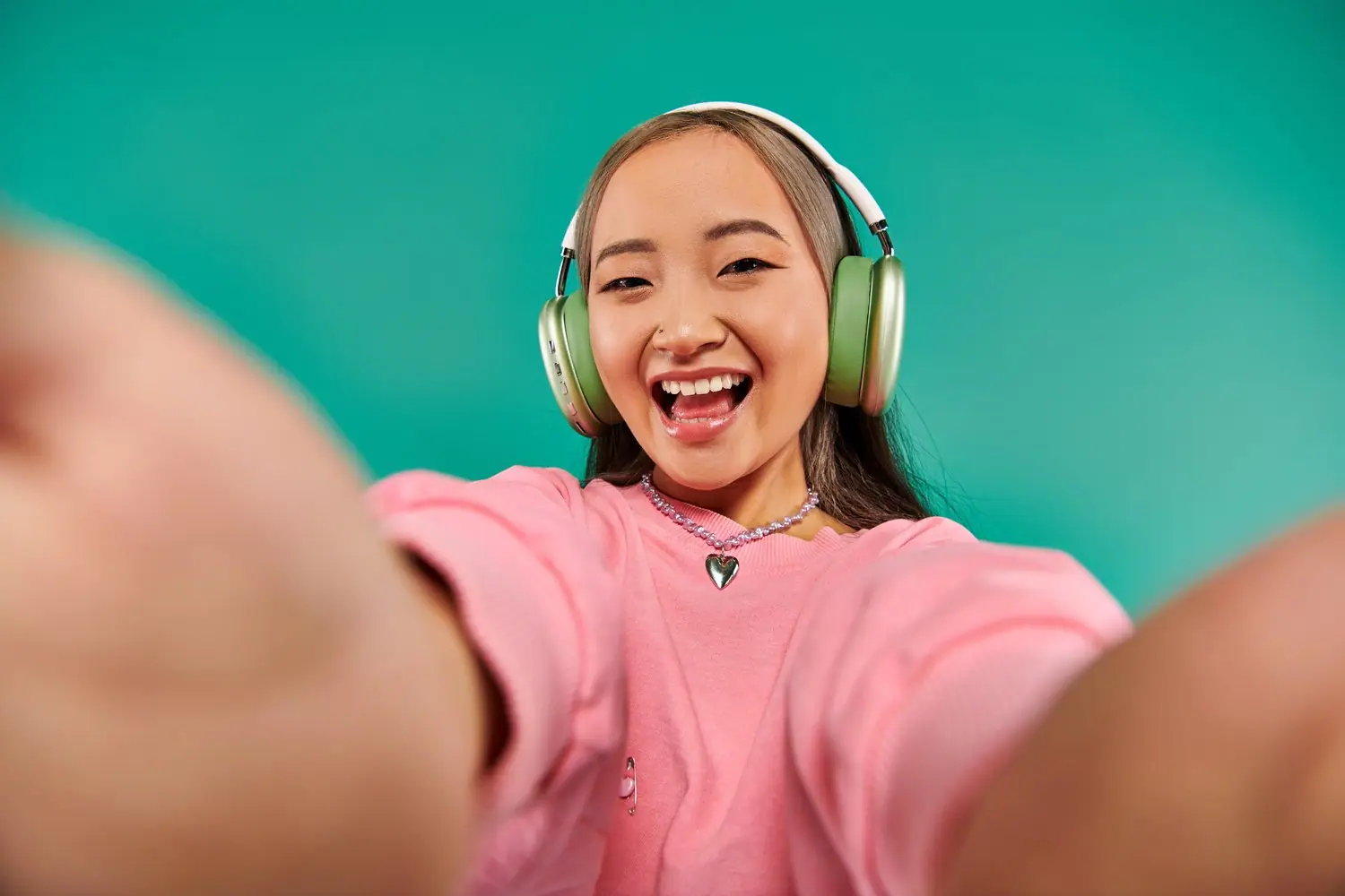 TikTok Marketing: strategie budowania zasięgów organicznych dla firm